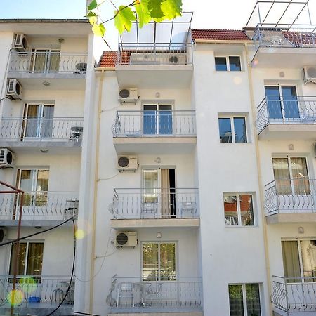 Family Hotel Blazhi Sandanski Extérieur photo