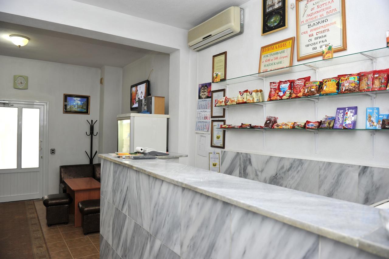 Family Hotel Blazhi Sandanski Extérieur photo