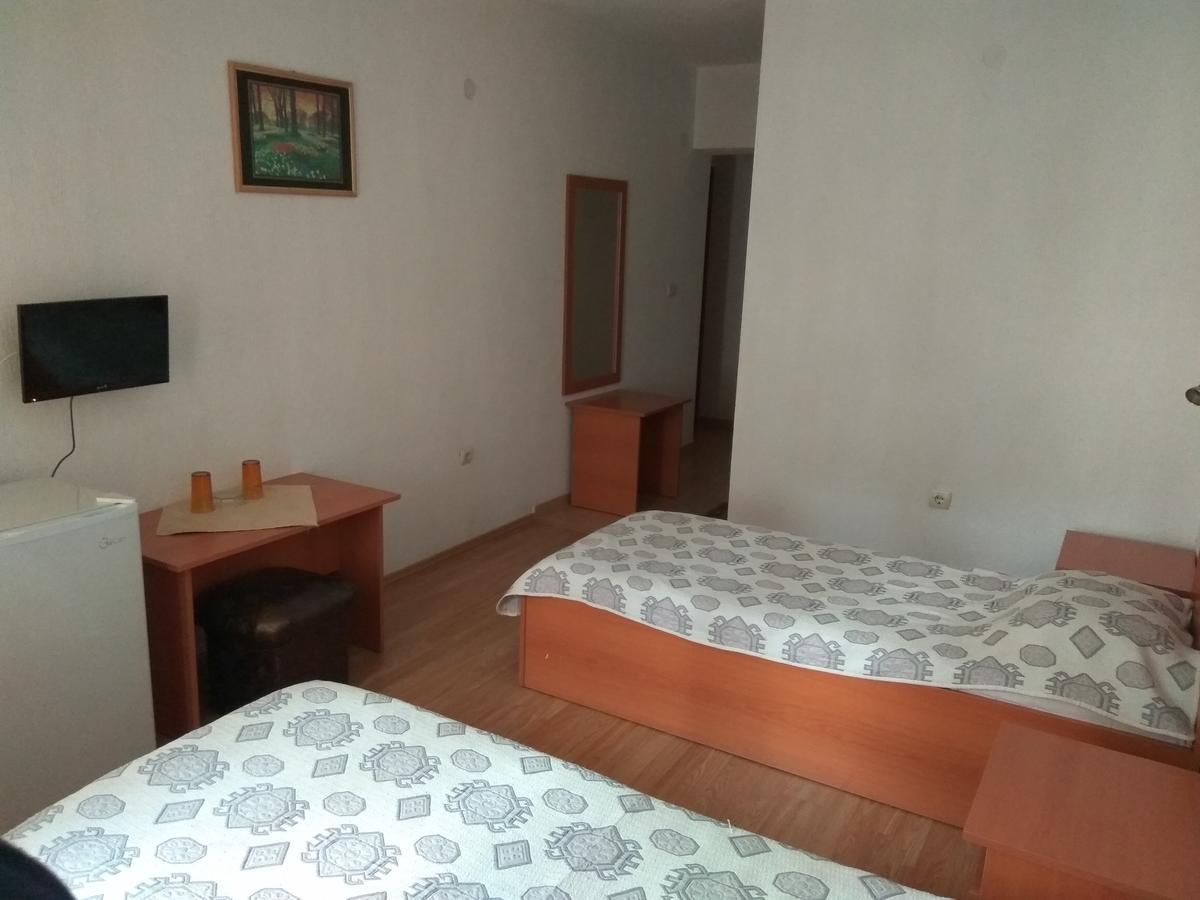 Family Hotel Blazhi Sandanski Extérieur photo