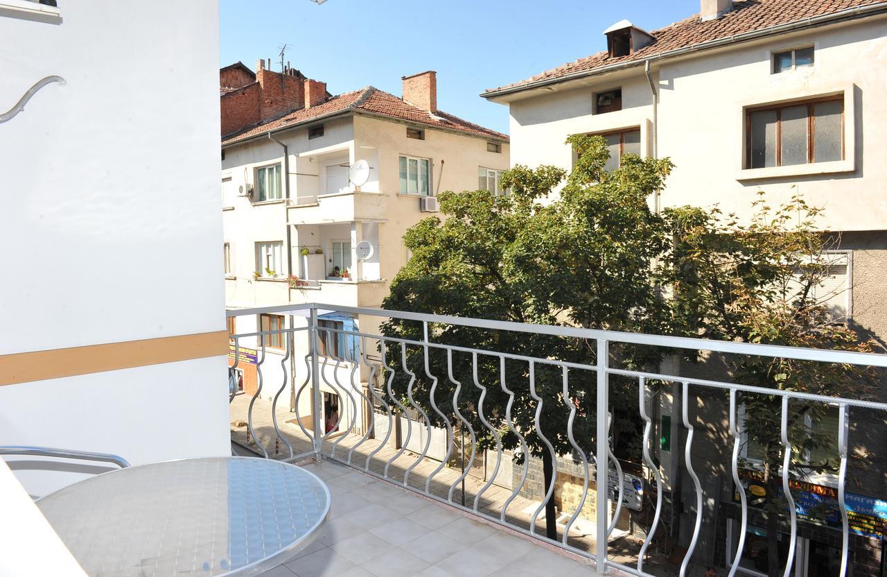 Family Hotel Blazhi Sandanski Extérieur photo